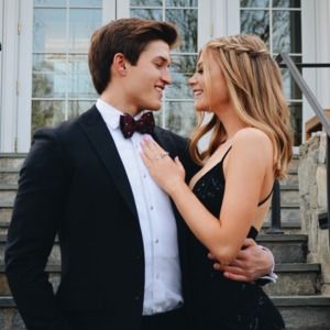 Meet your Posher, Caroline